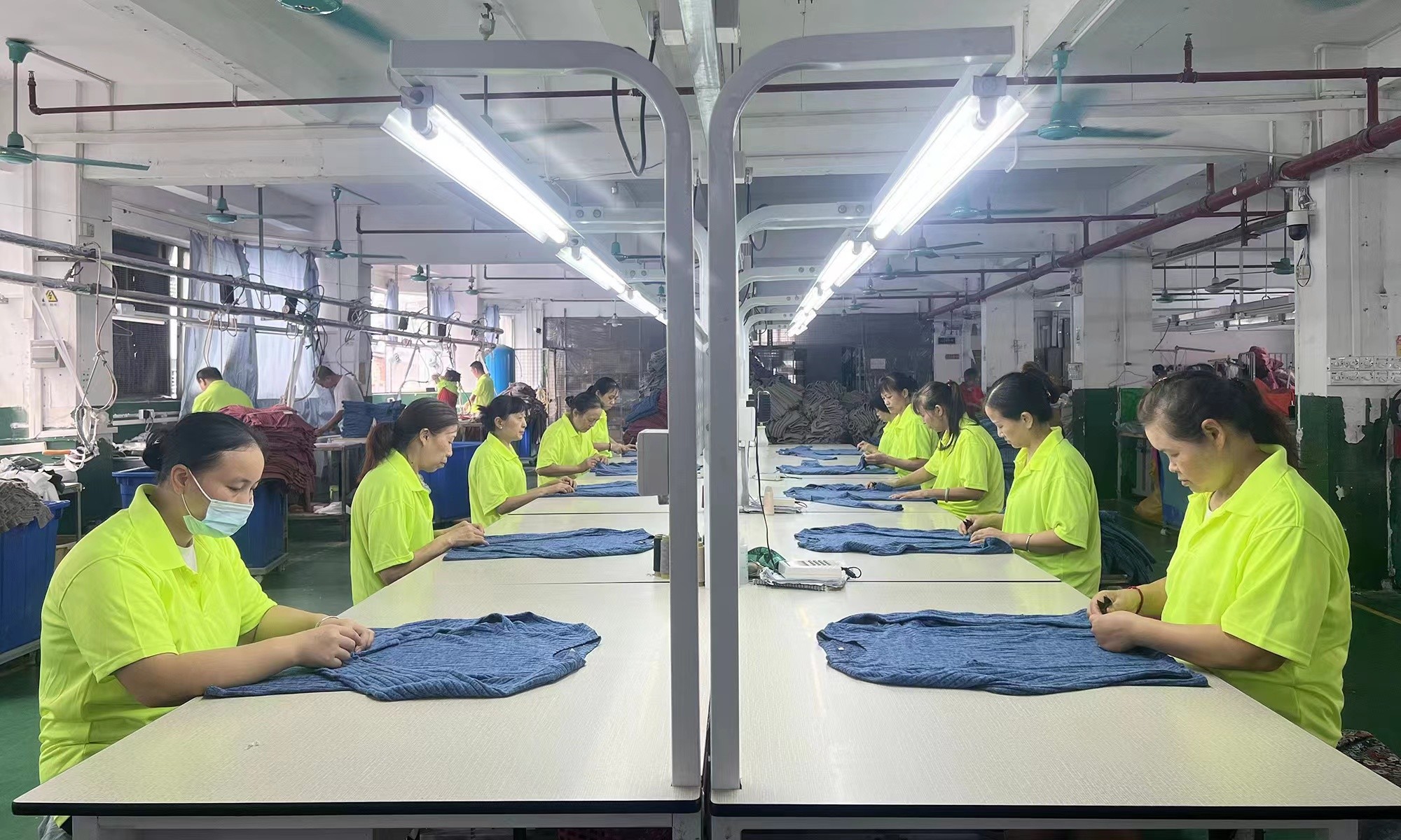 Guangzhou Vinas clothing technology Co., LTD 공장 생산 라인